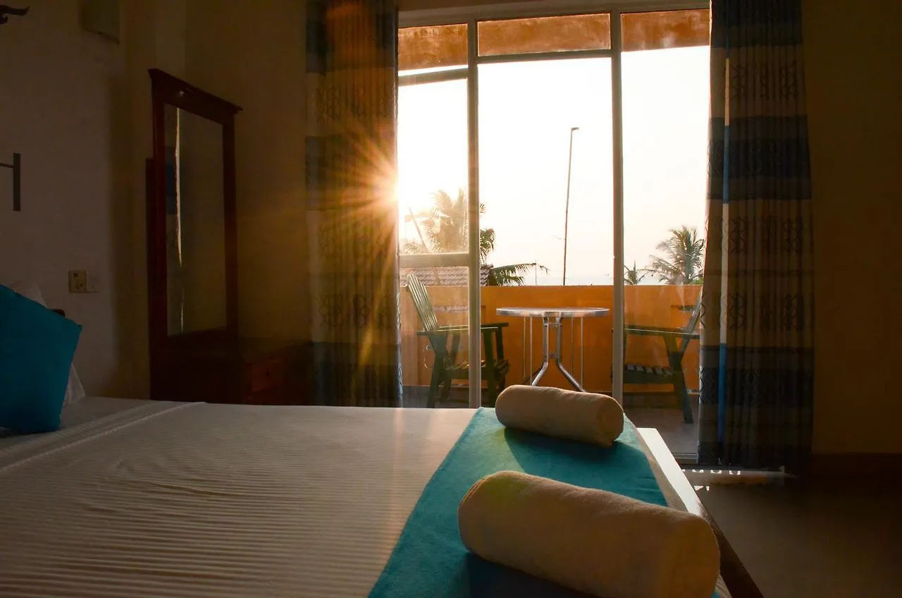 Yoho Beach Glory Hotel Negombo